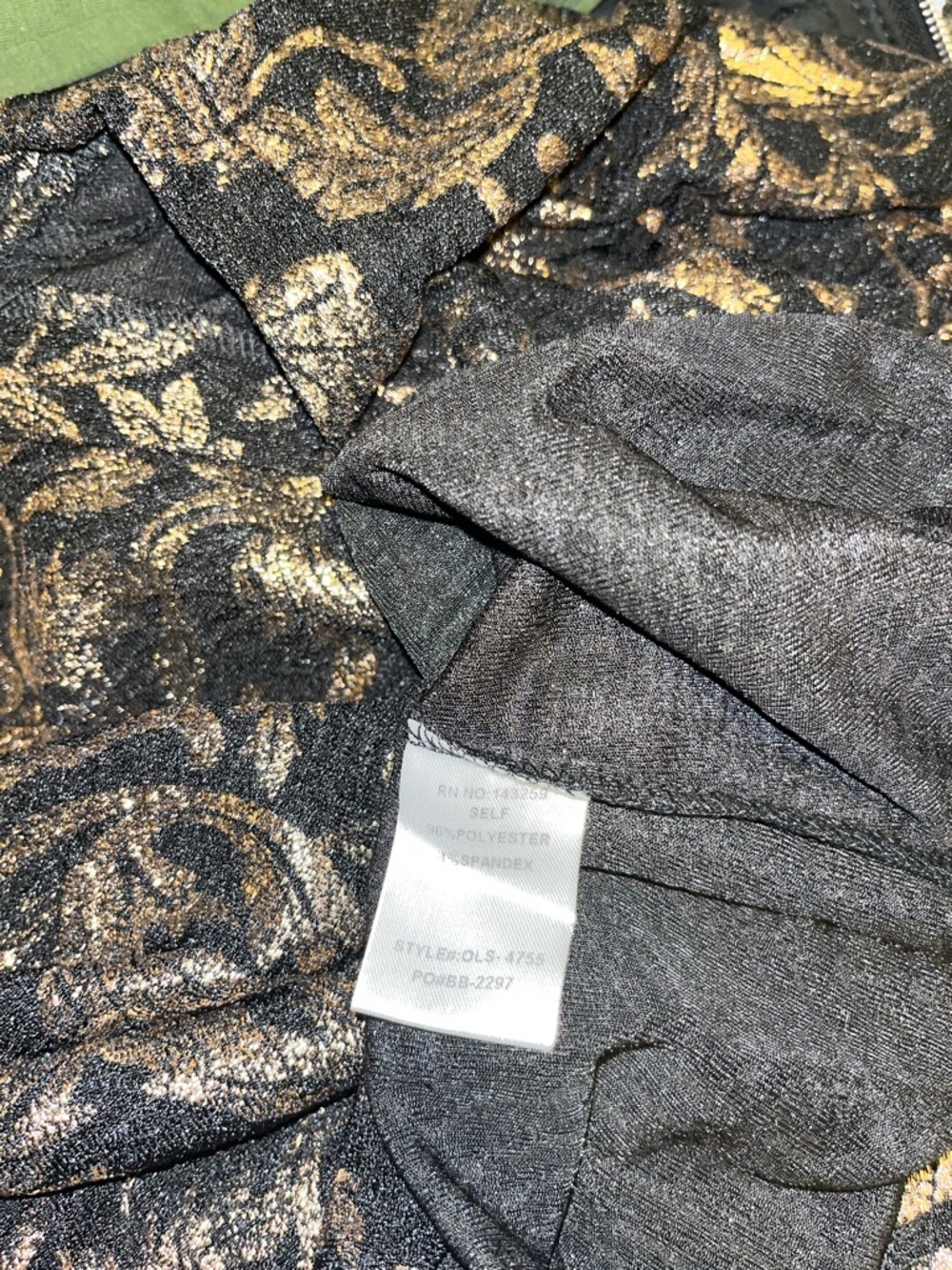 Origami XL Woven Metallic Floral-Pattern Top - Black & Gold - Picture 5 of 7
